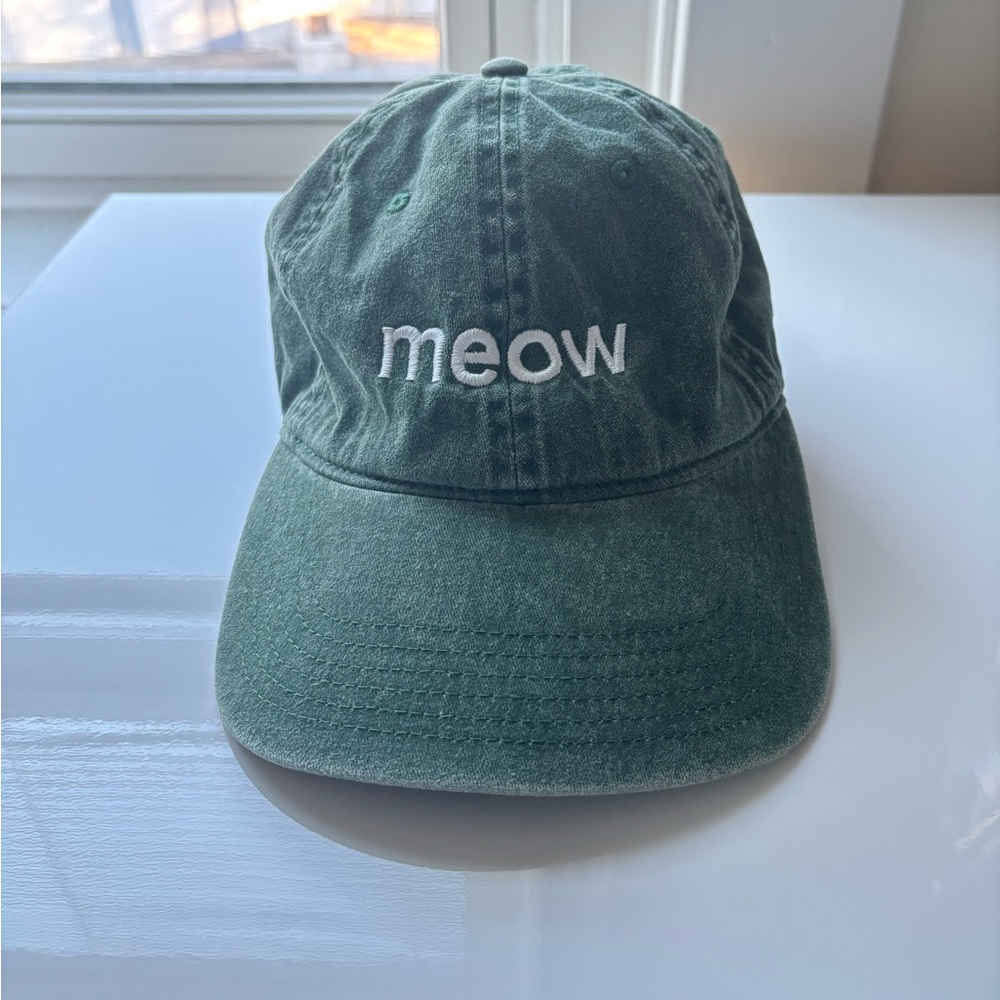 Green wash ‘meow’ vca hat